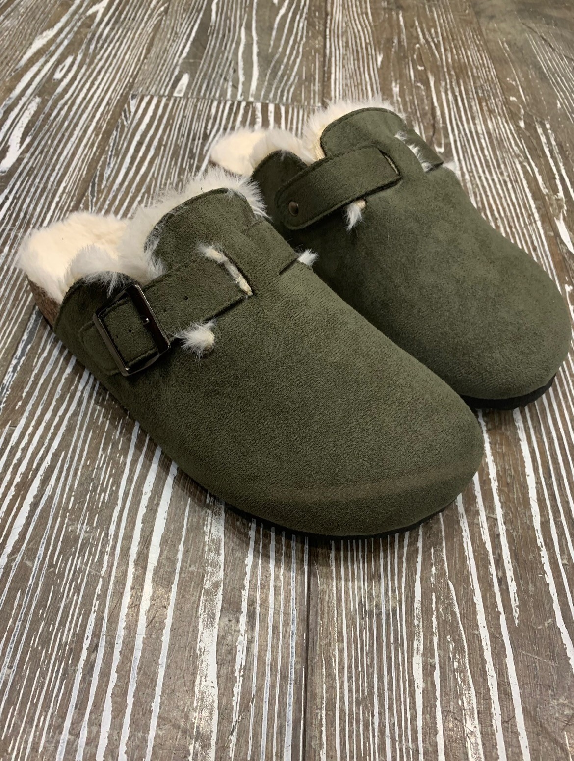 Sabots fourrés kaki