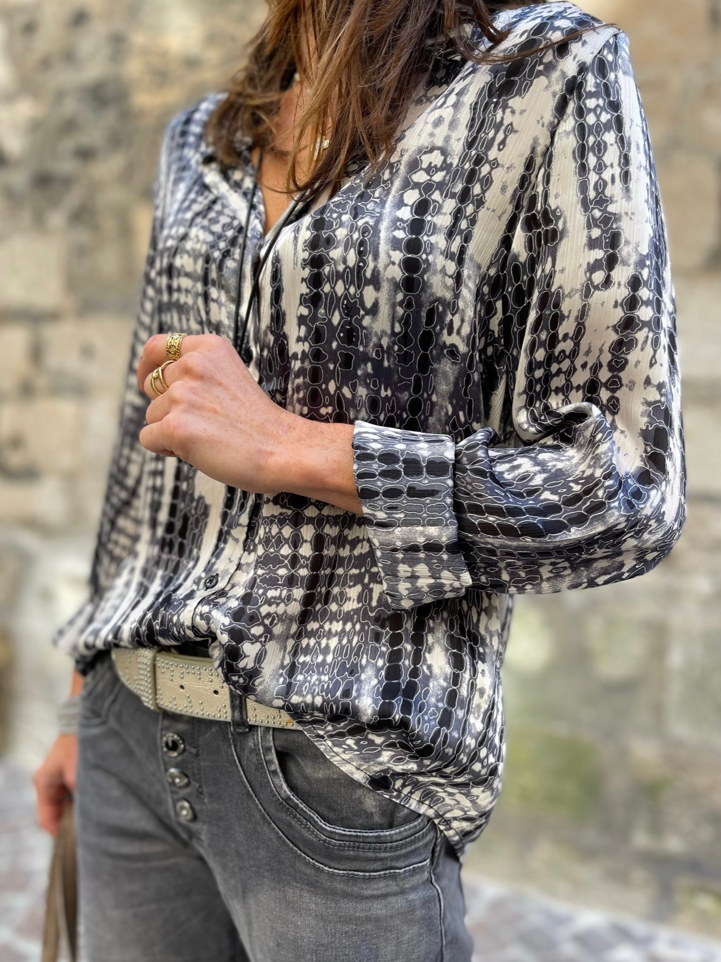 Chemise imprimée grise