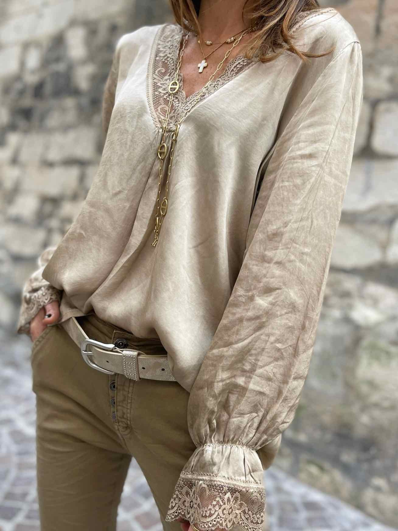 Top dentelle camel