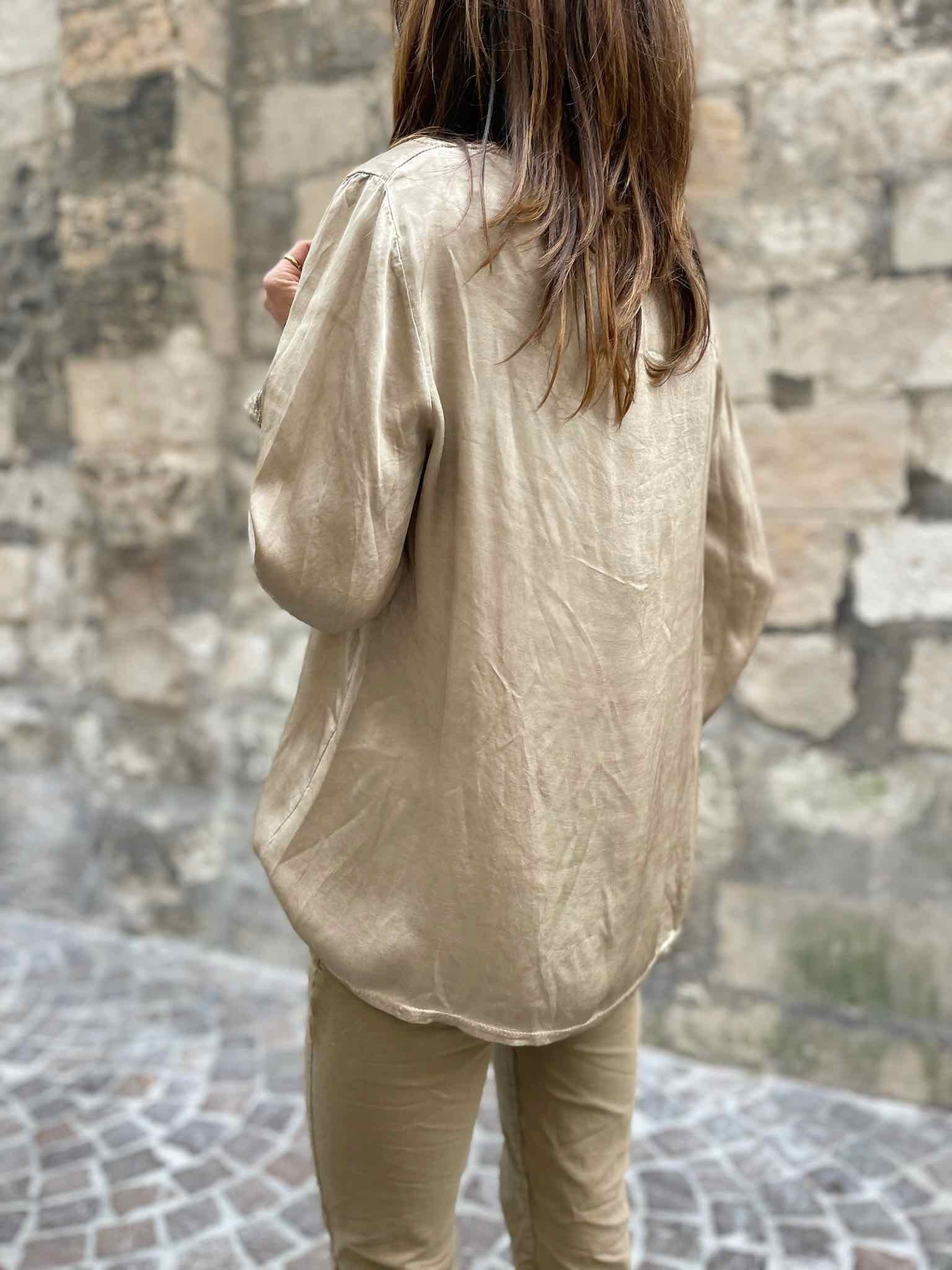 Top dentelle camel