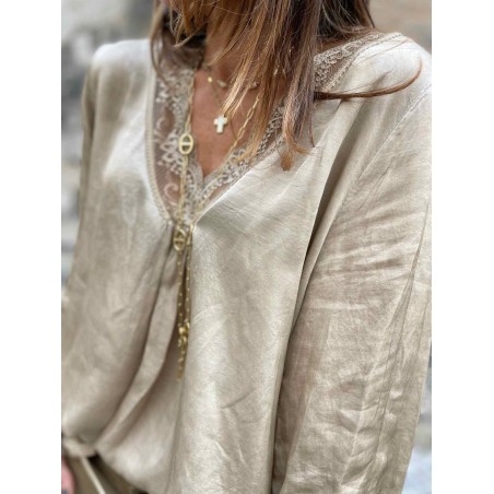 Top dentelle camel
