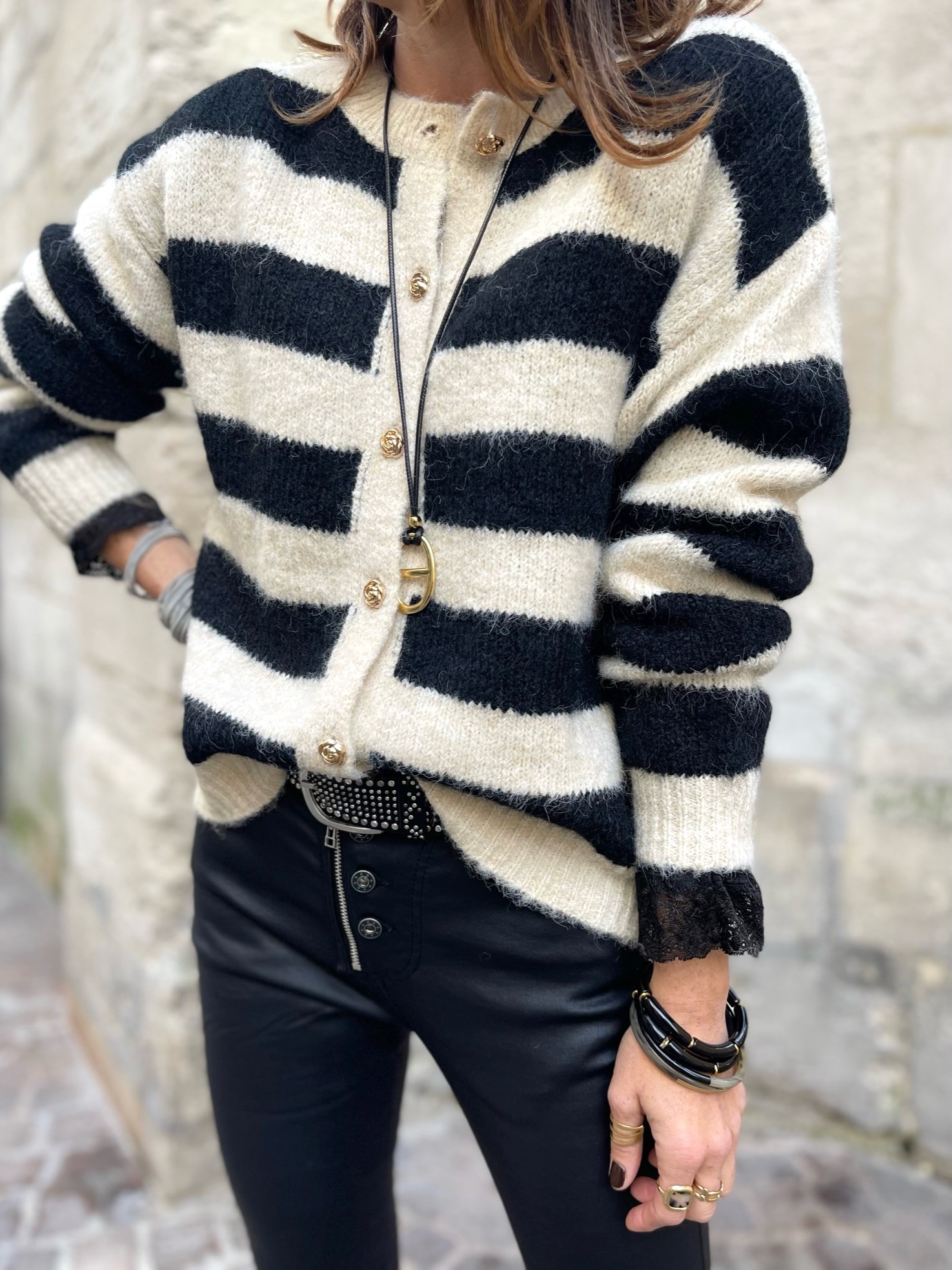 Gilet rayé boutons or