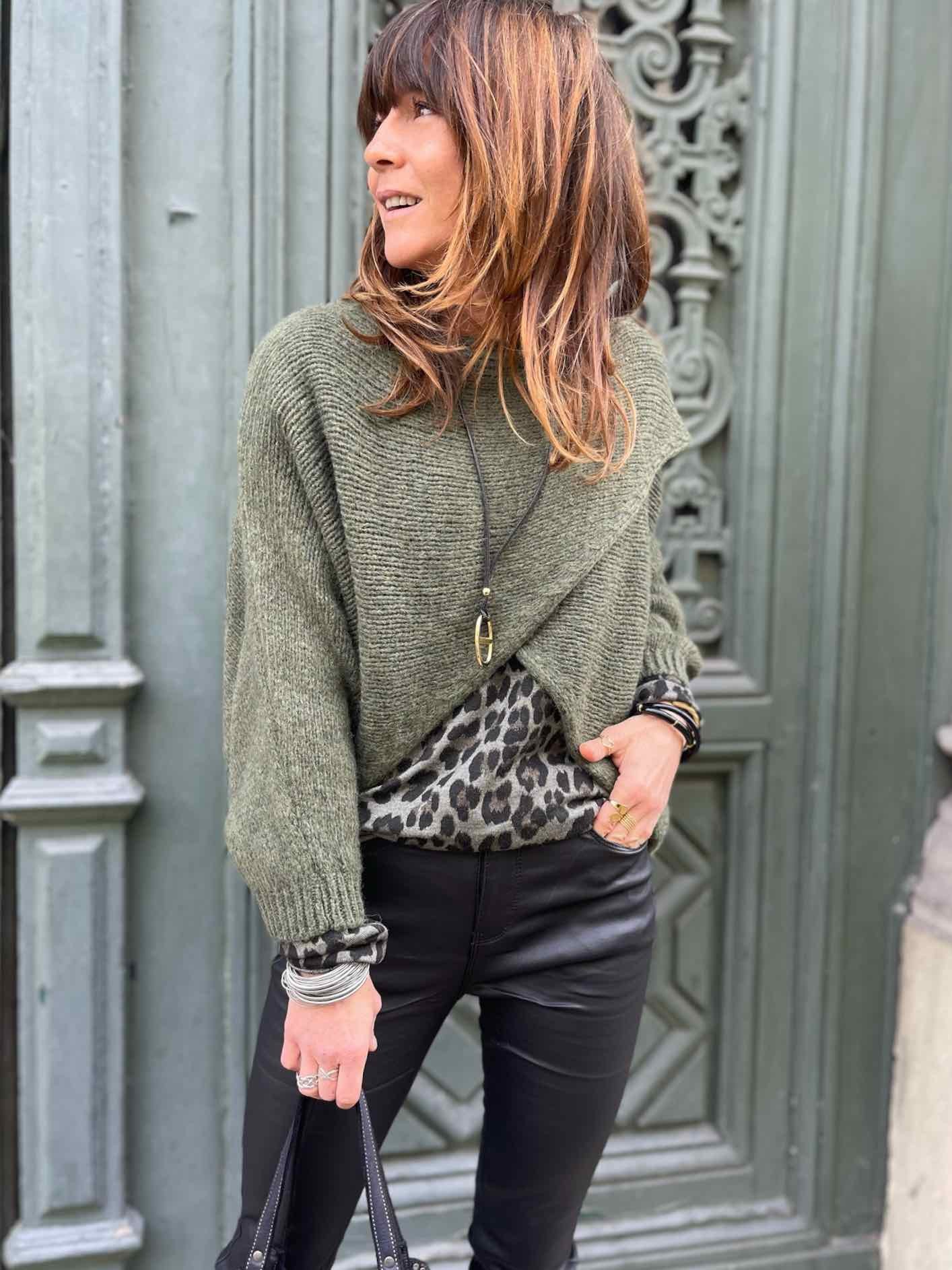 Pull croisé kaki