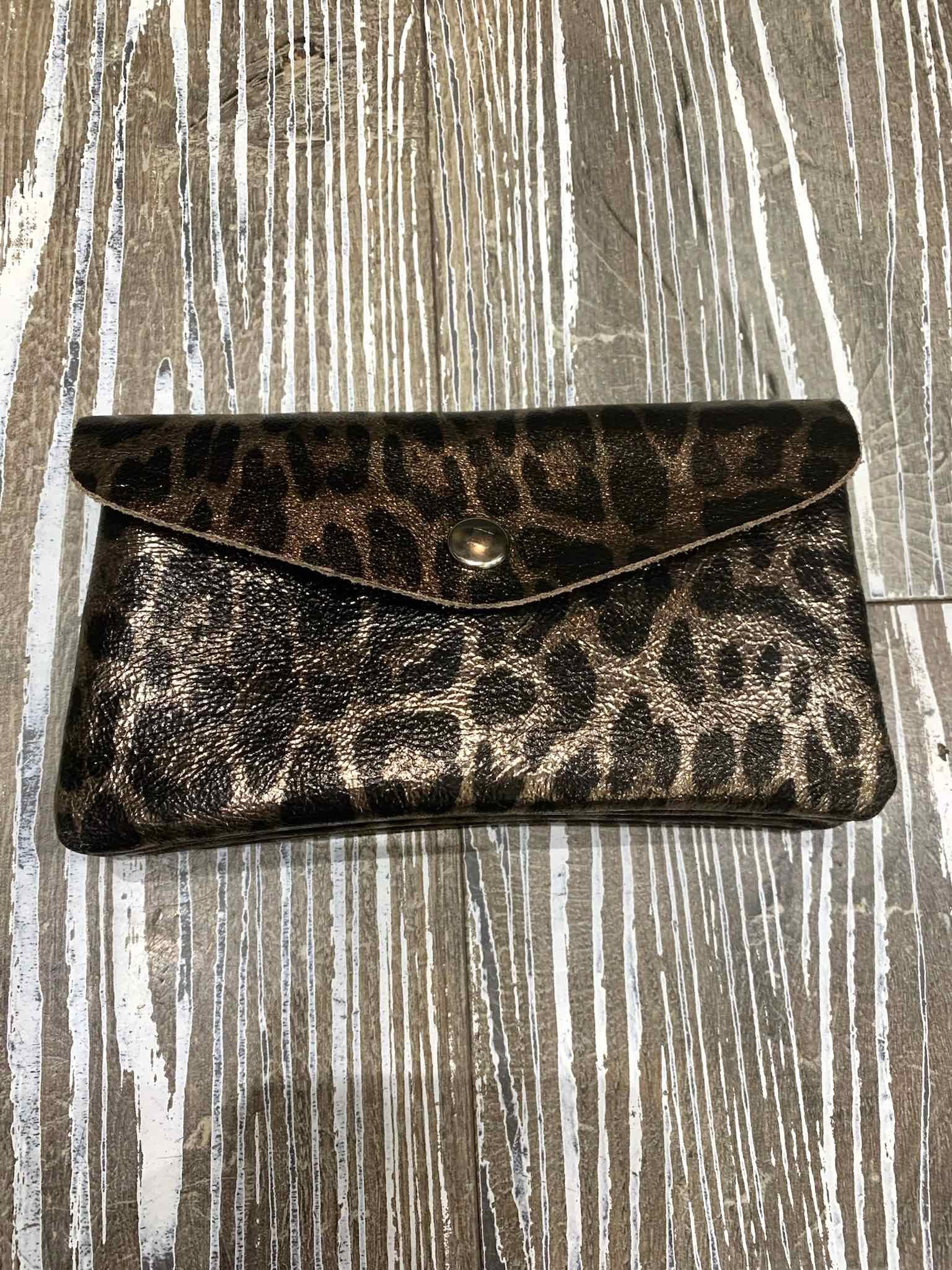 Pochette leo bronze