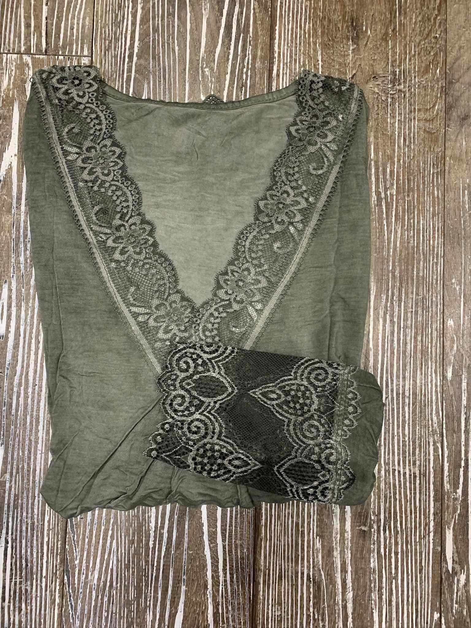 Sous pull dentelle V