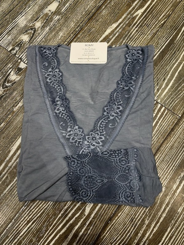 Sous pull dentelle V