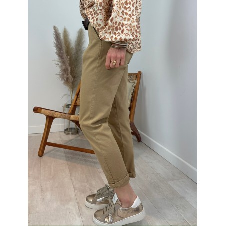 Pantalon chino mom nid d'abeille camel