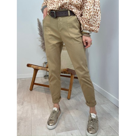 Pantalon chino mom nid d'abeille camel