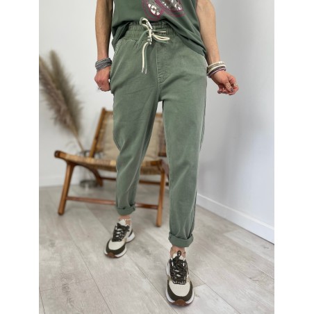 Pantalon carotte kaki