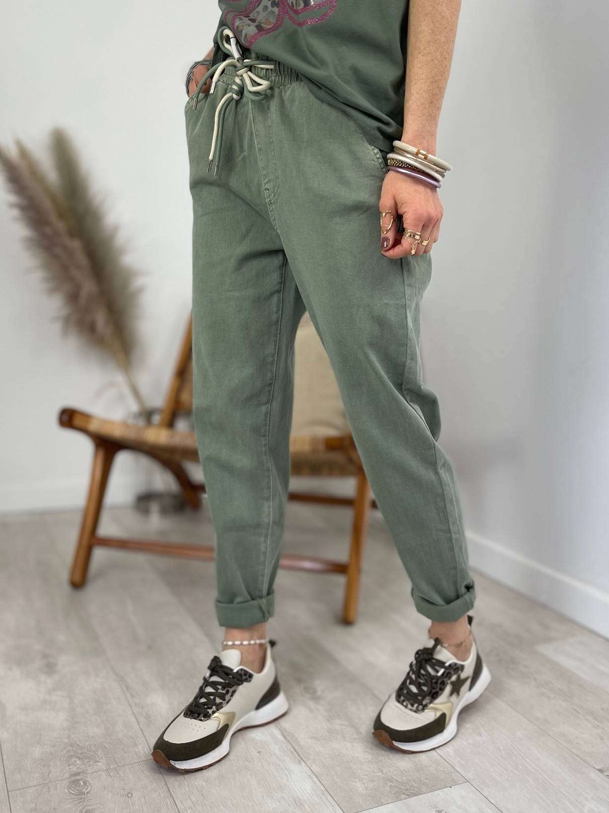 Pantalon carotte kaki