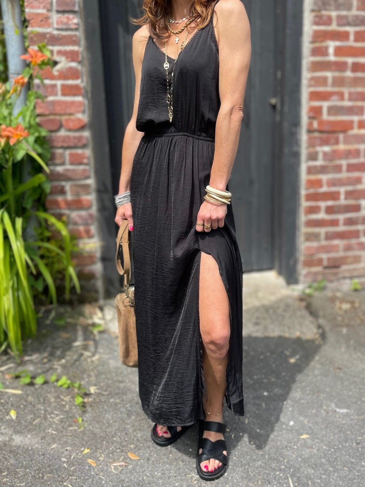 Robe satin dentelle noire