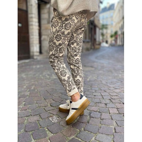 Chino arabesque choco