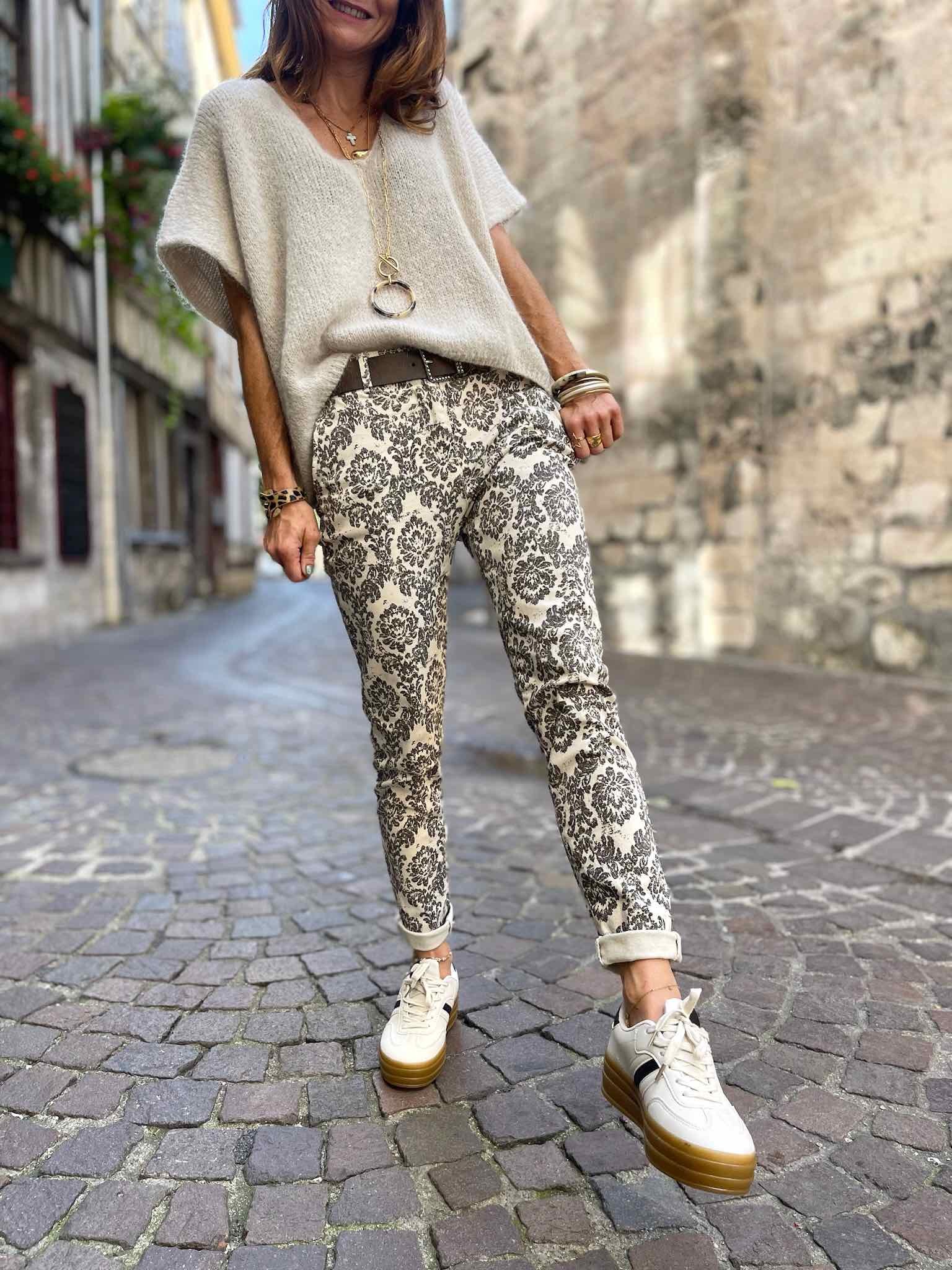 Chino arabesque choco