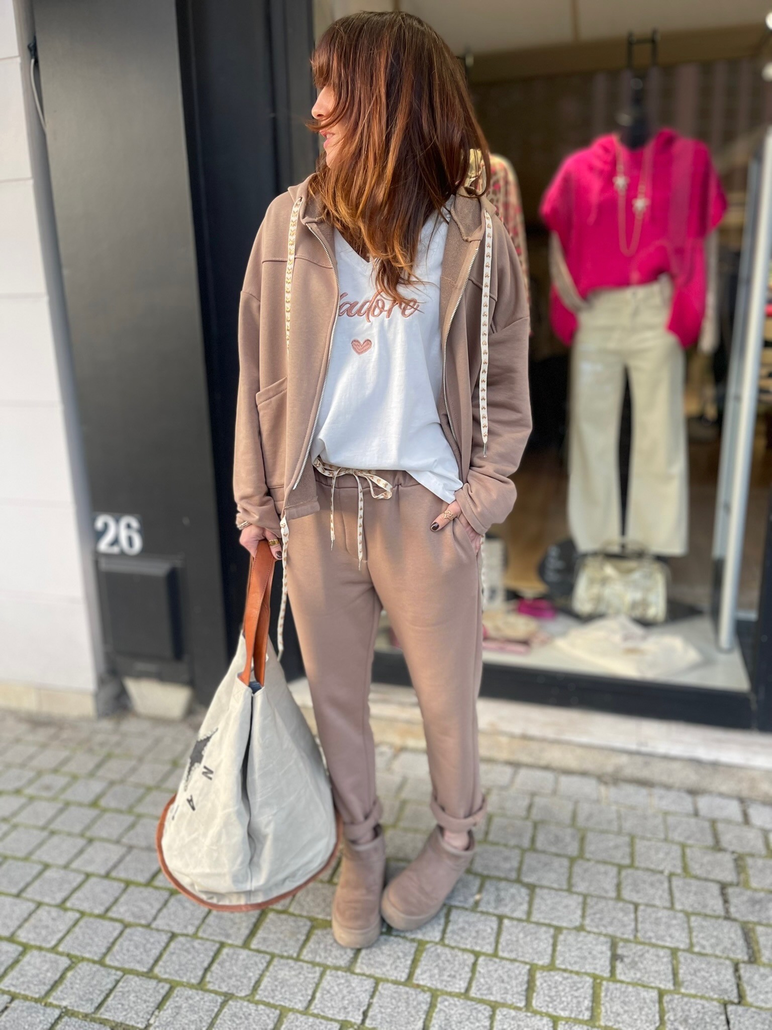 Sweat cordon coeur camel
