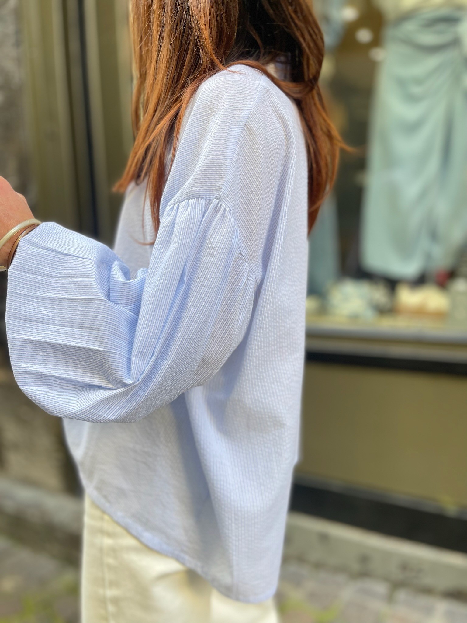 Blouse bleue rayée