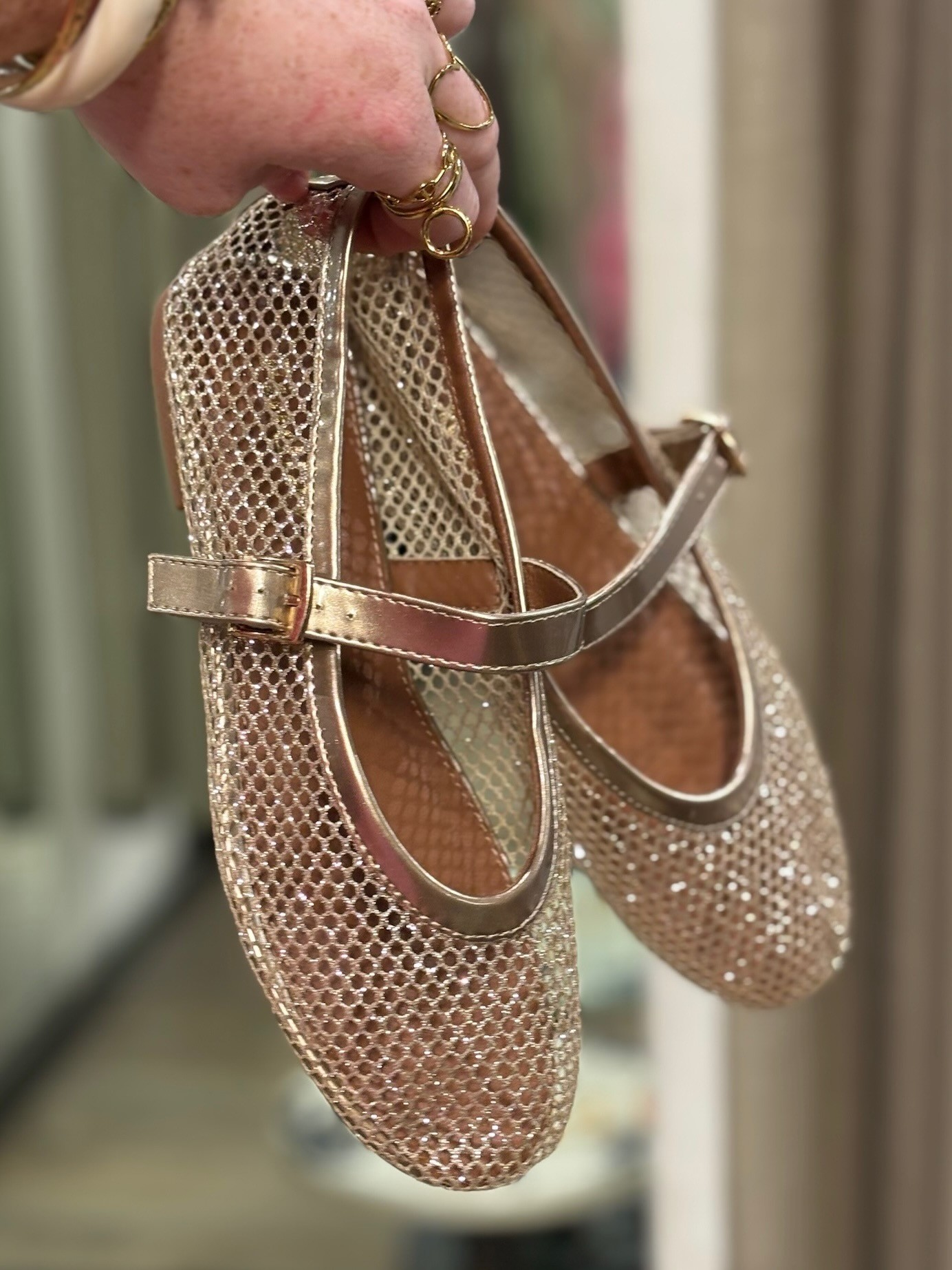 Ballerines ajourées gold