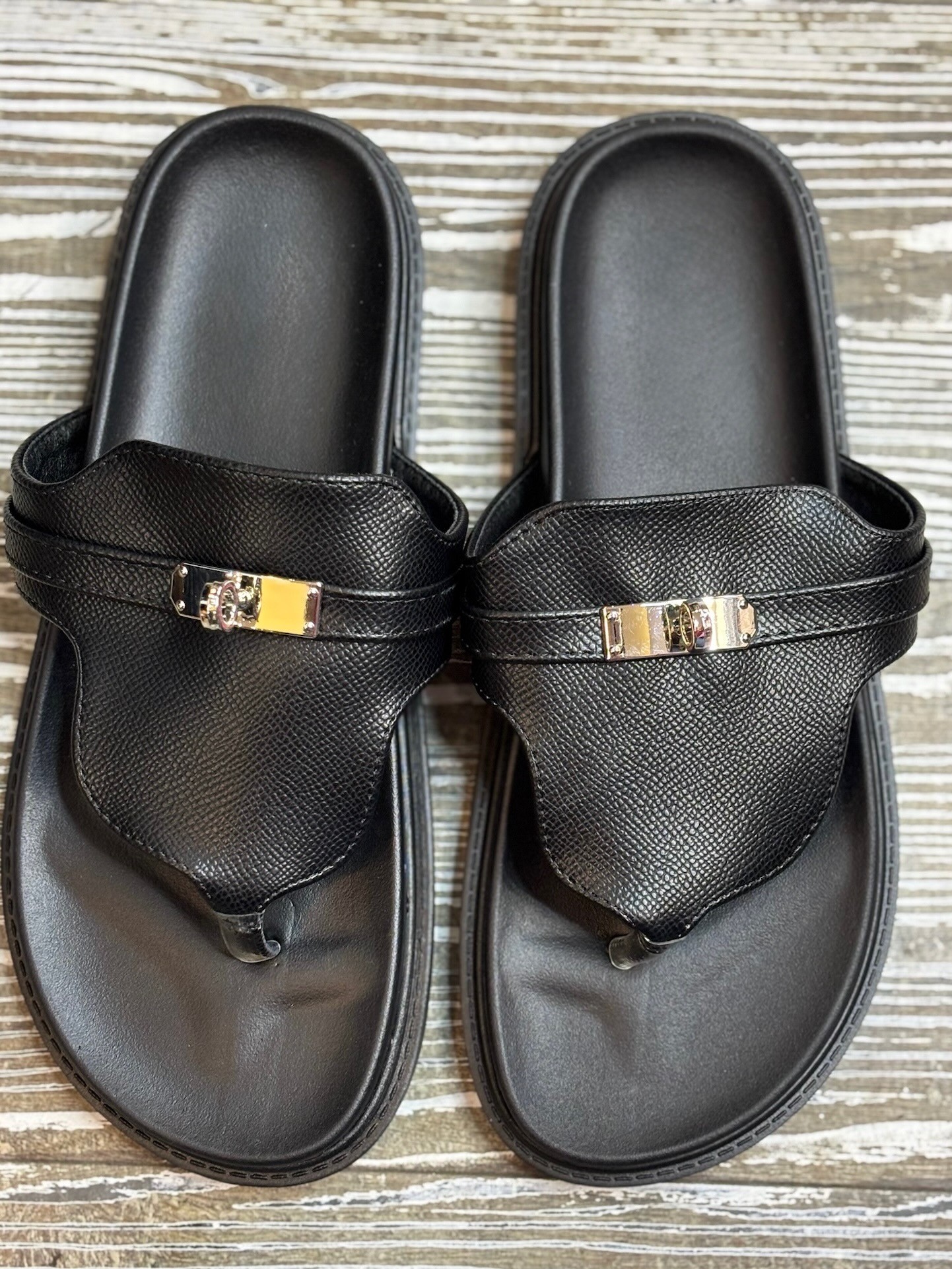 Sandales simili noires