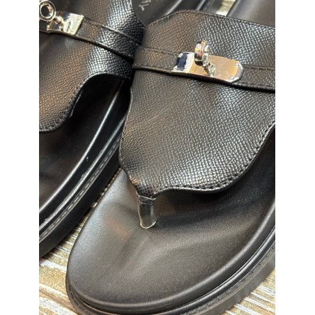 Sandales simili noires