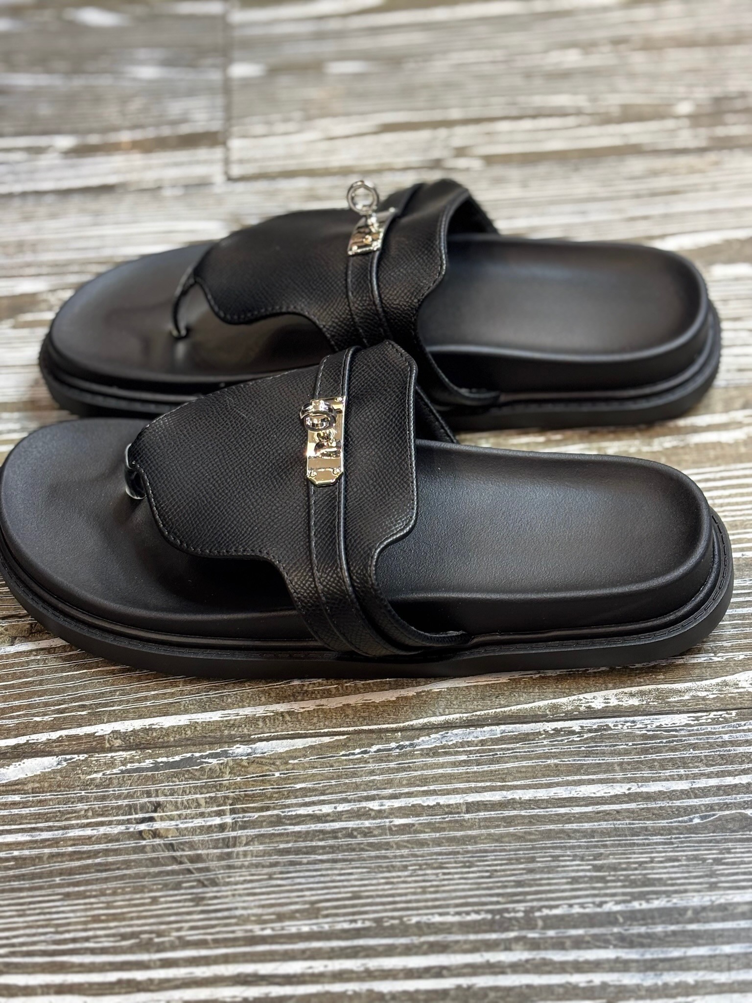 Sandales simili noires