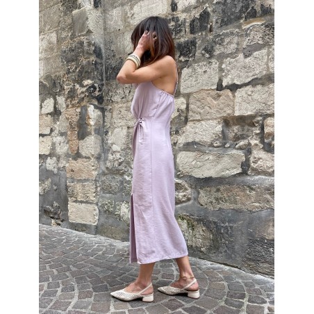 Robe lilas froncée