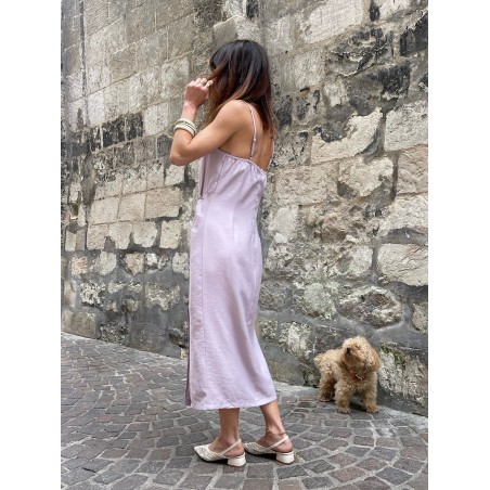 Robe lilas froncée
