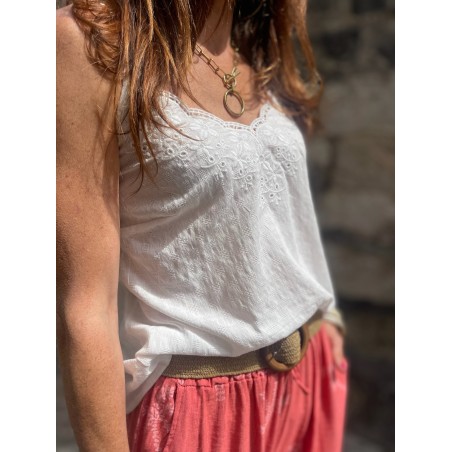 Top broderie blanc