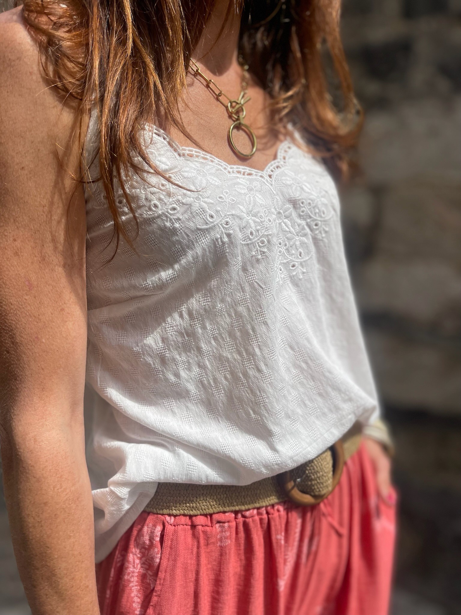 Top broderie blanc