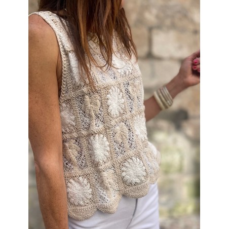 Top crochet beige