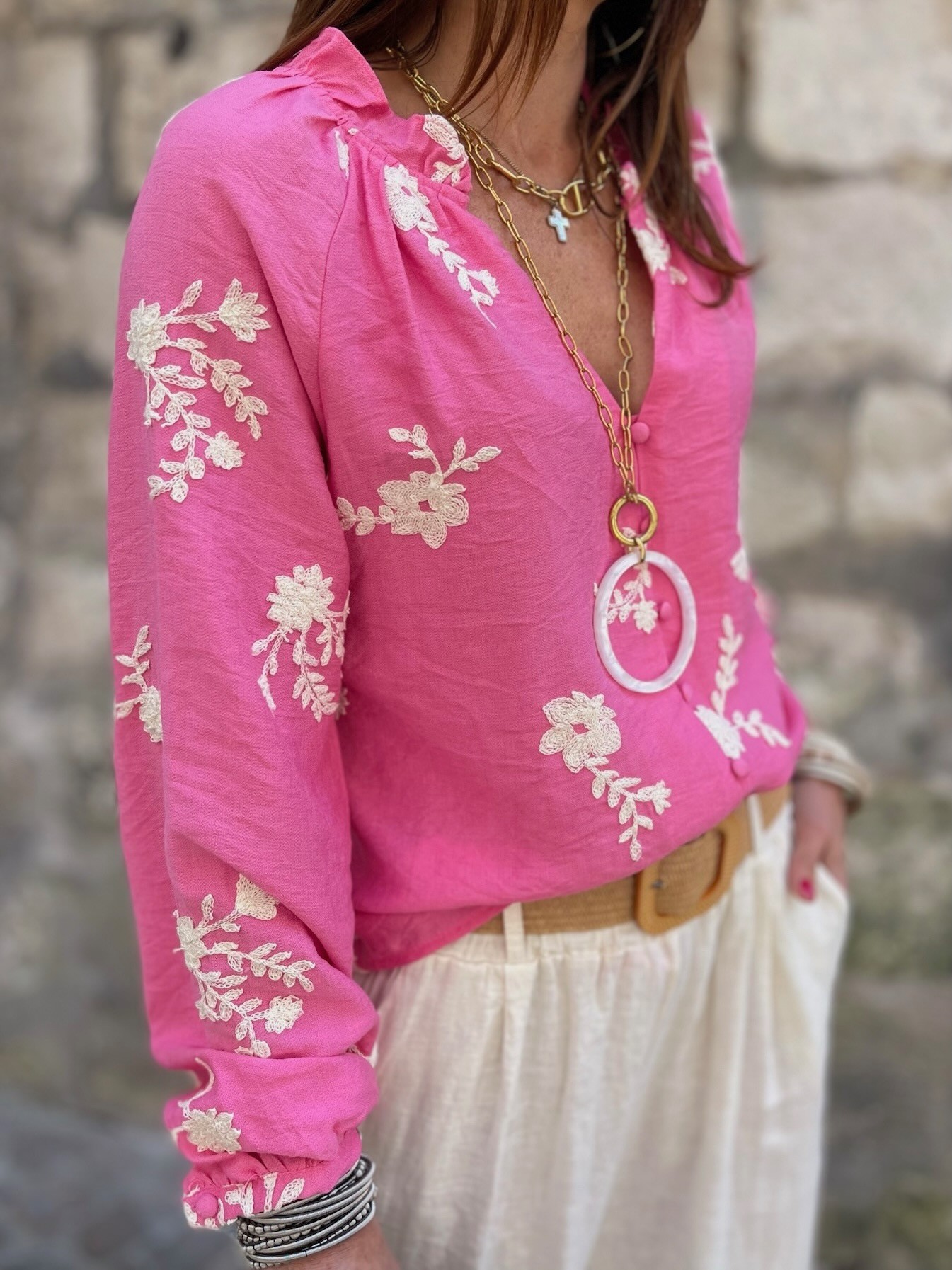Blouse fuchsia brodée