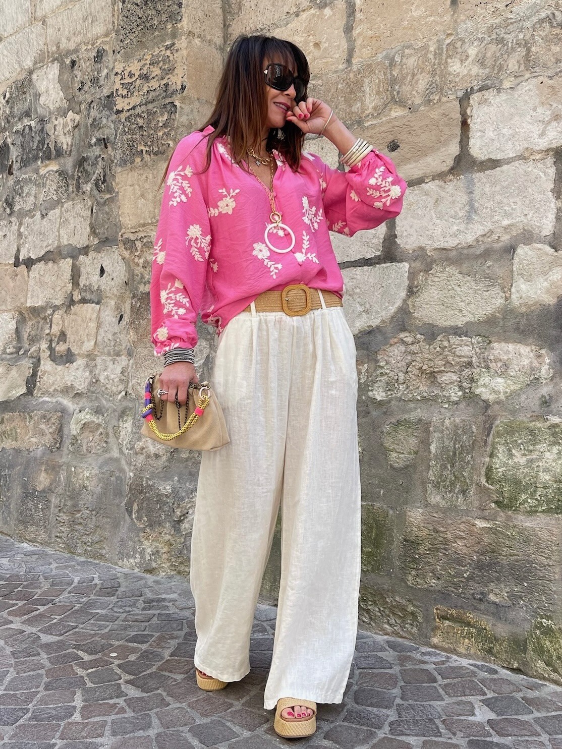 Blouse fuchsia brodée