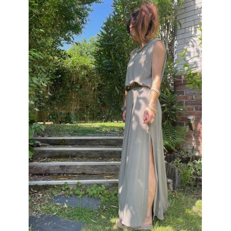Ensemble kaki