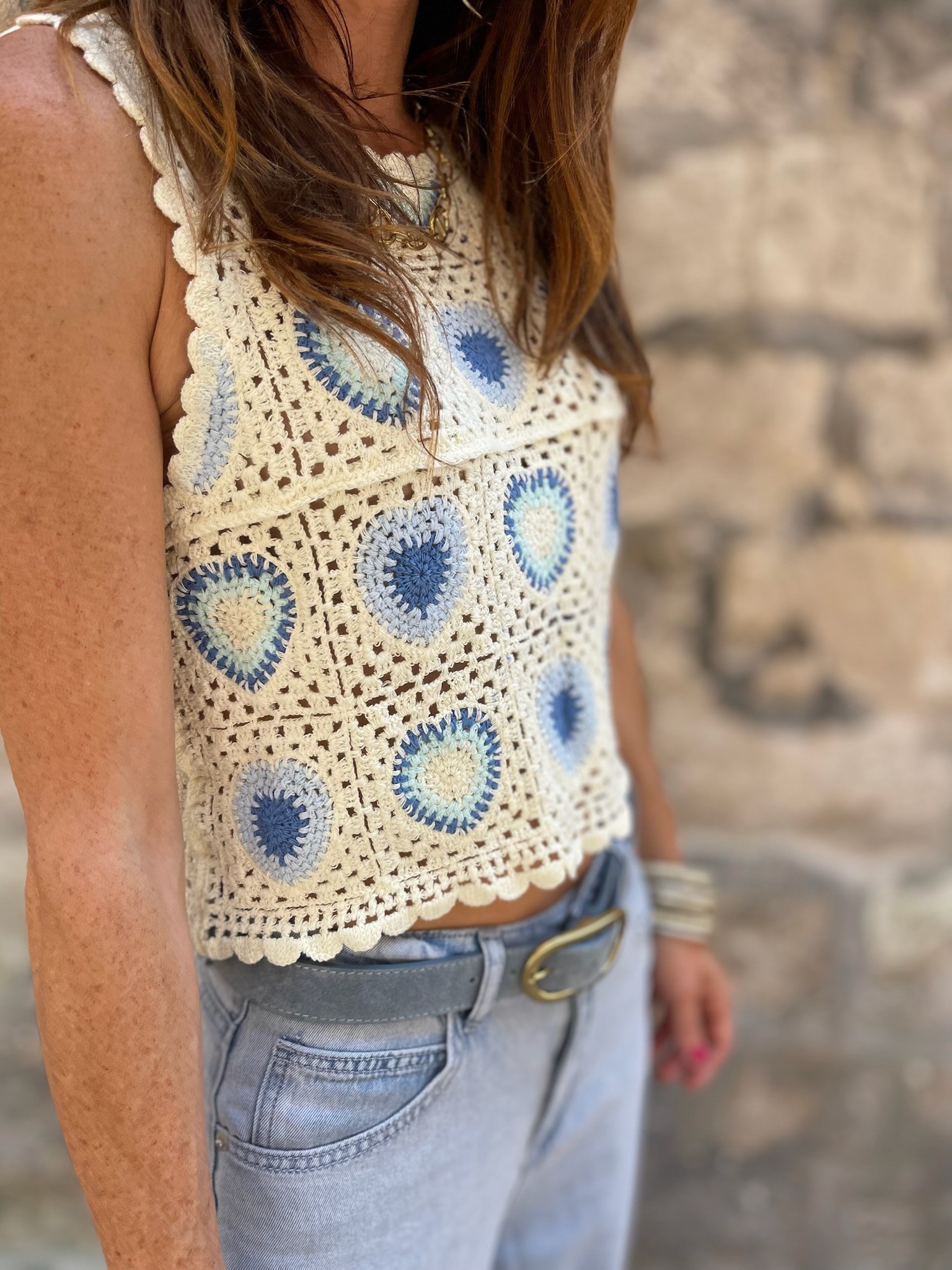 Top crochet motifs bleus