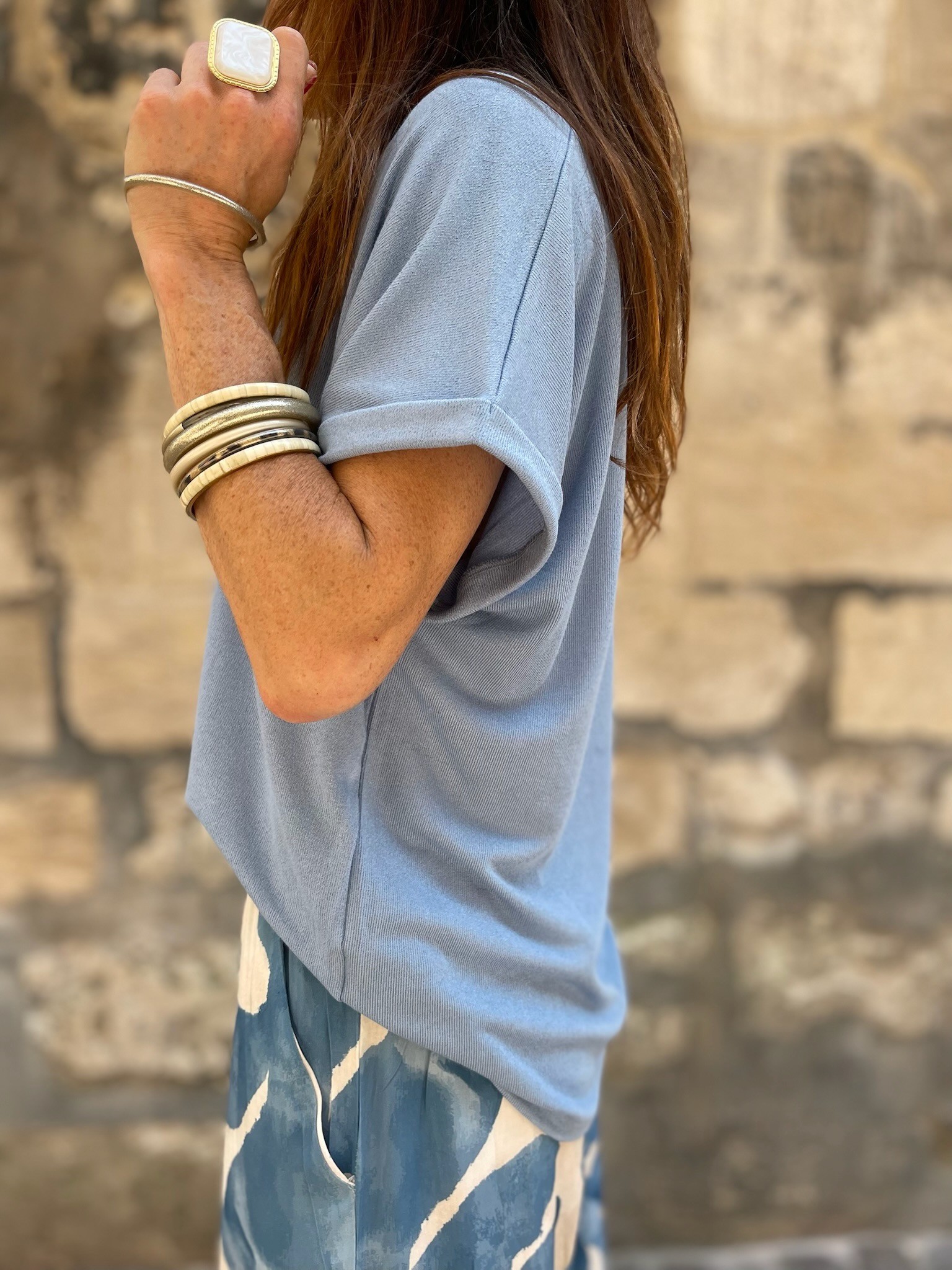 Top bleu ciel col V