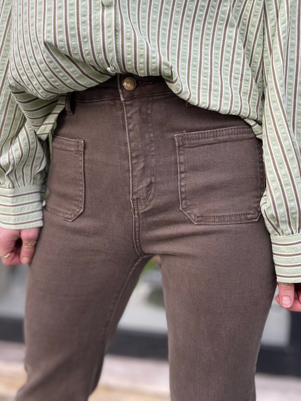 Pantalon flare poches...