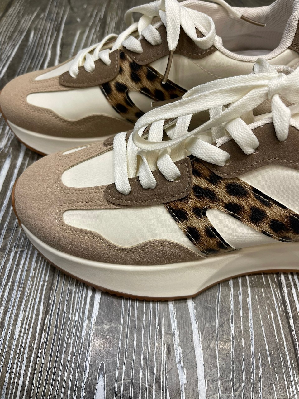 Sneakers Leo