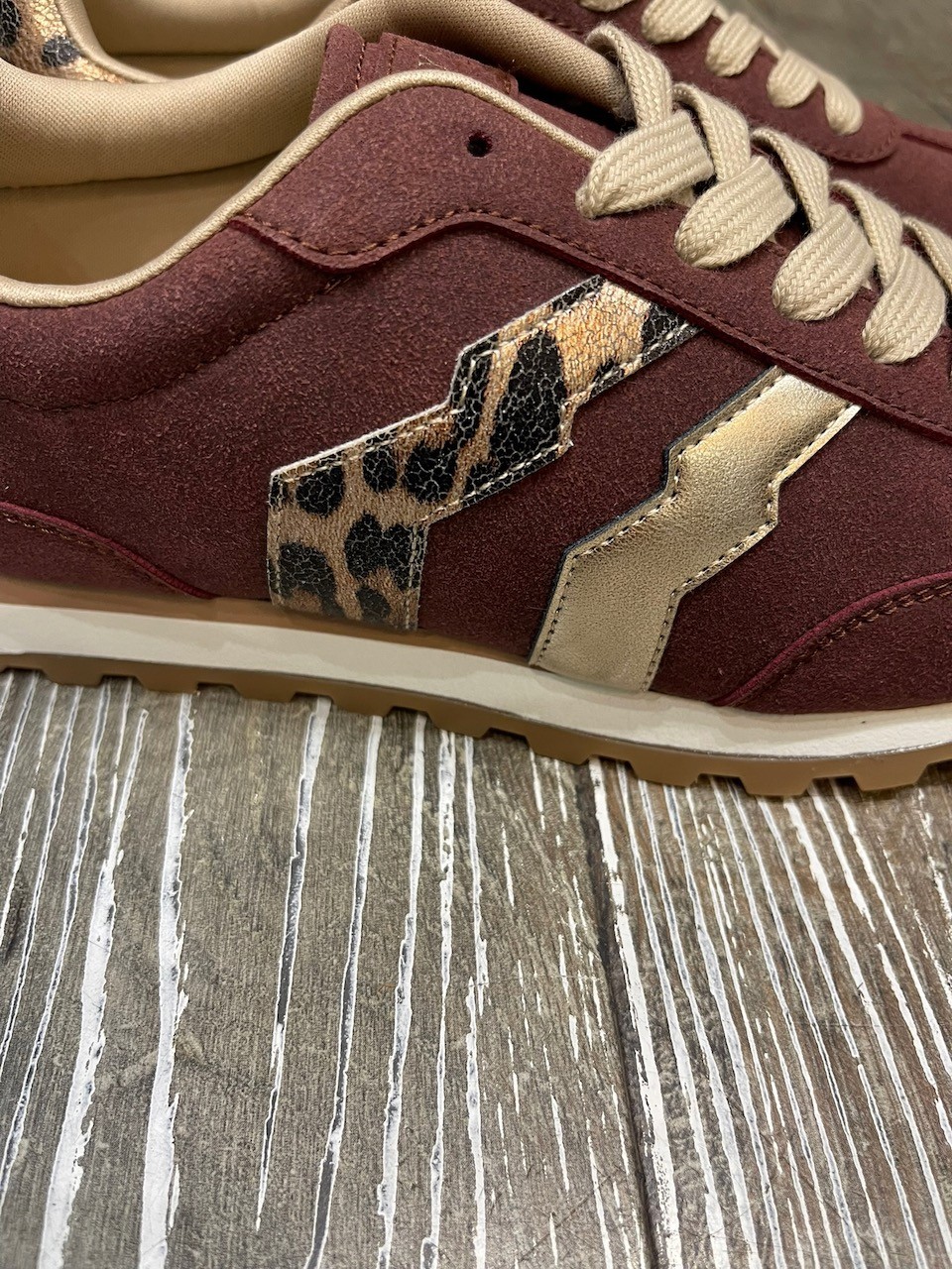 Baskets running Bordeaux