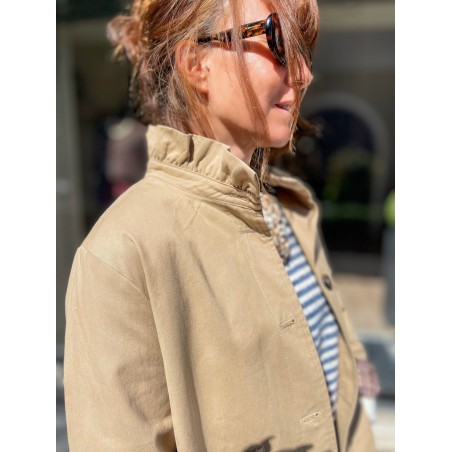 Trench col volant
