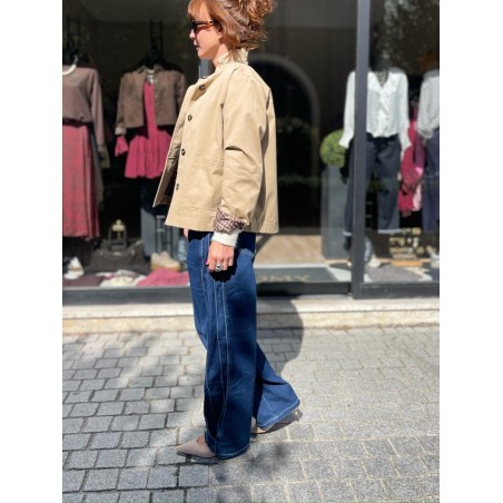 Trench col volant
