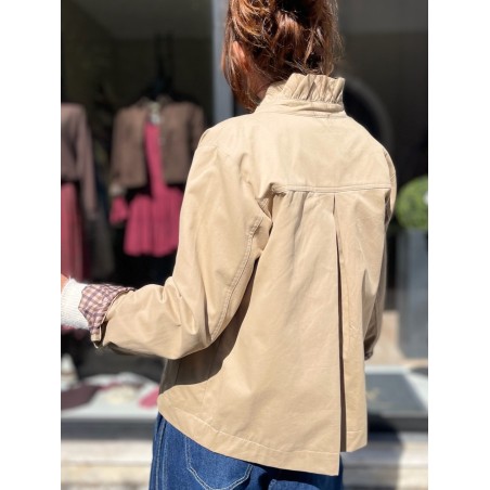 Trench col volant
