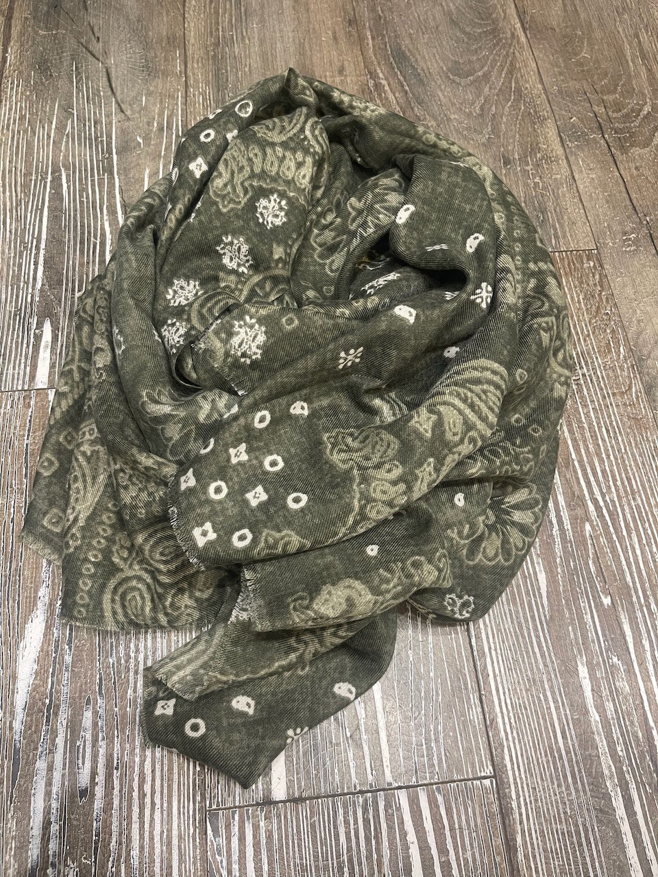 Foulard rectangle kaki