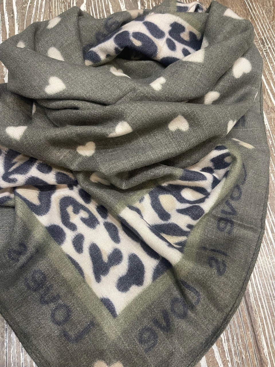 Foulard Carré Love kaki