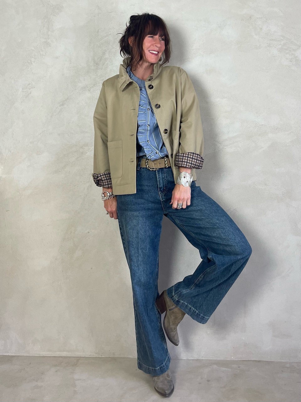 Trench col volant