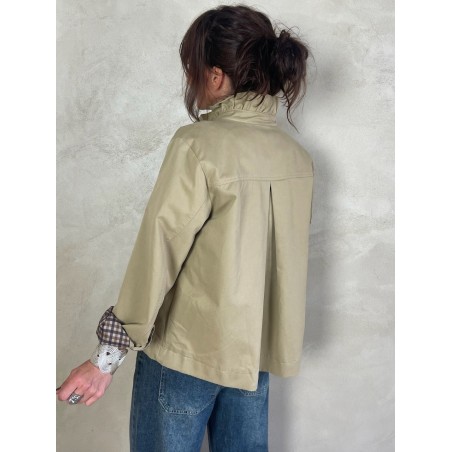 Trench col volant