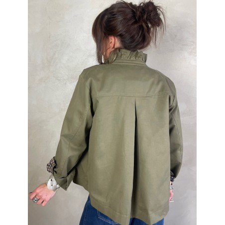 Trench col volant