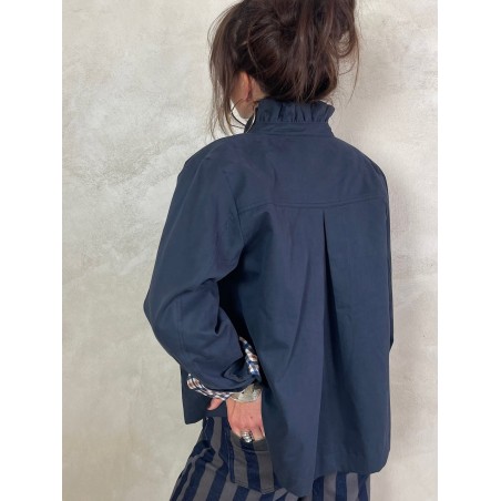 Trench col volant