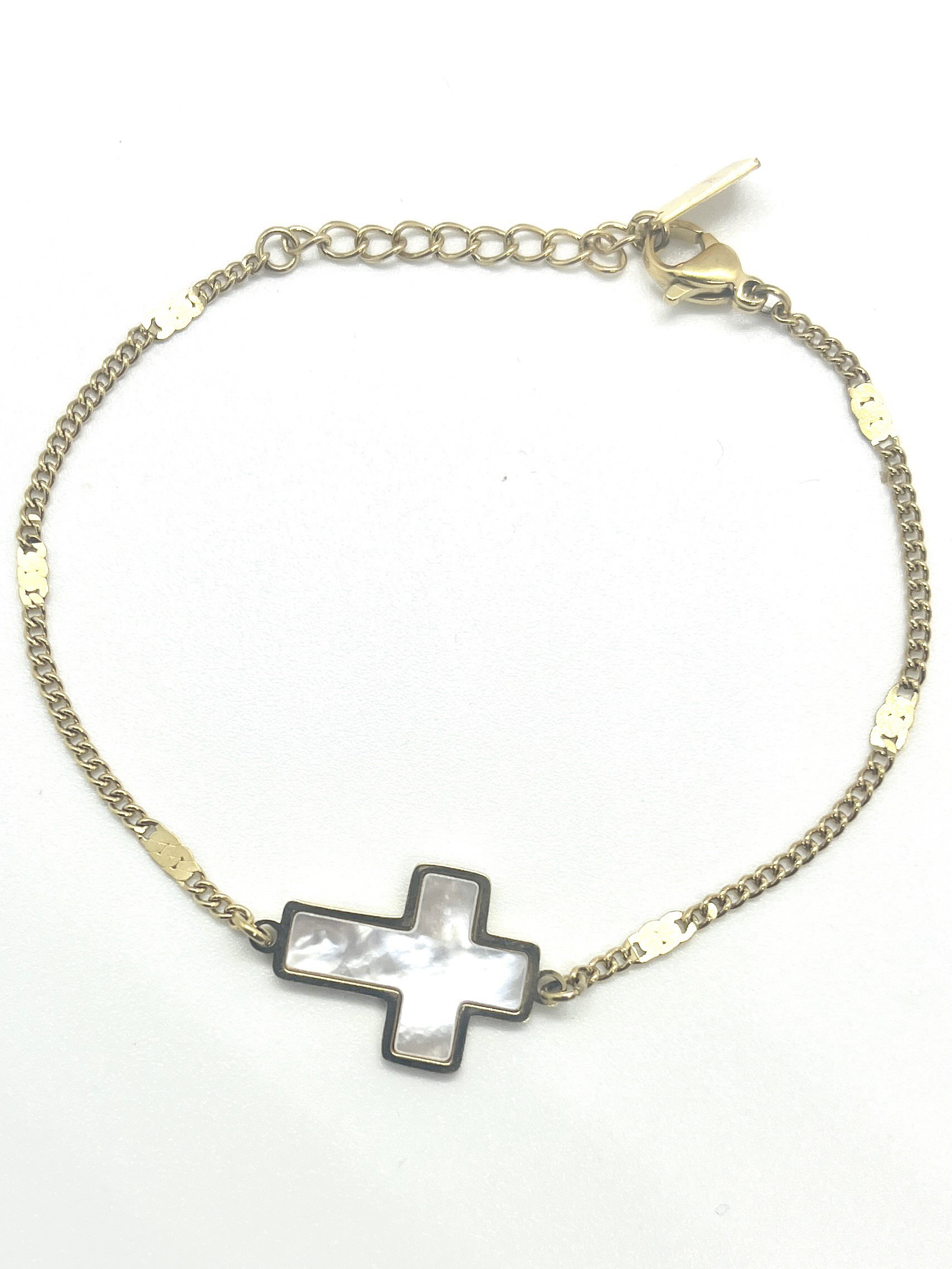 Bracelet croix nacrée or