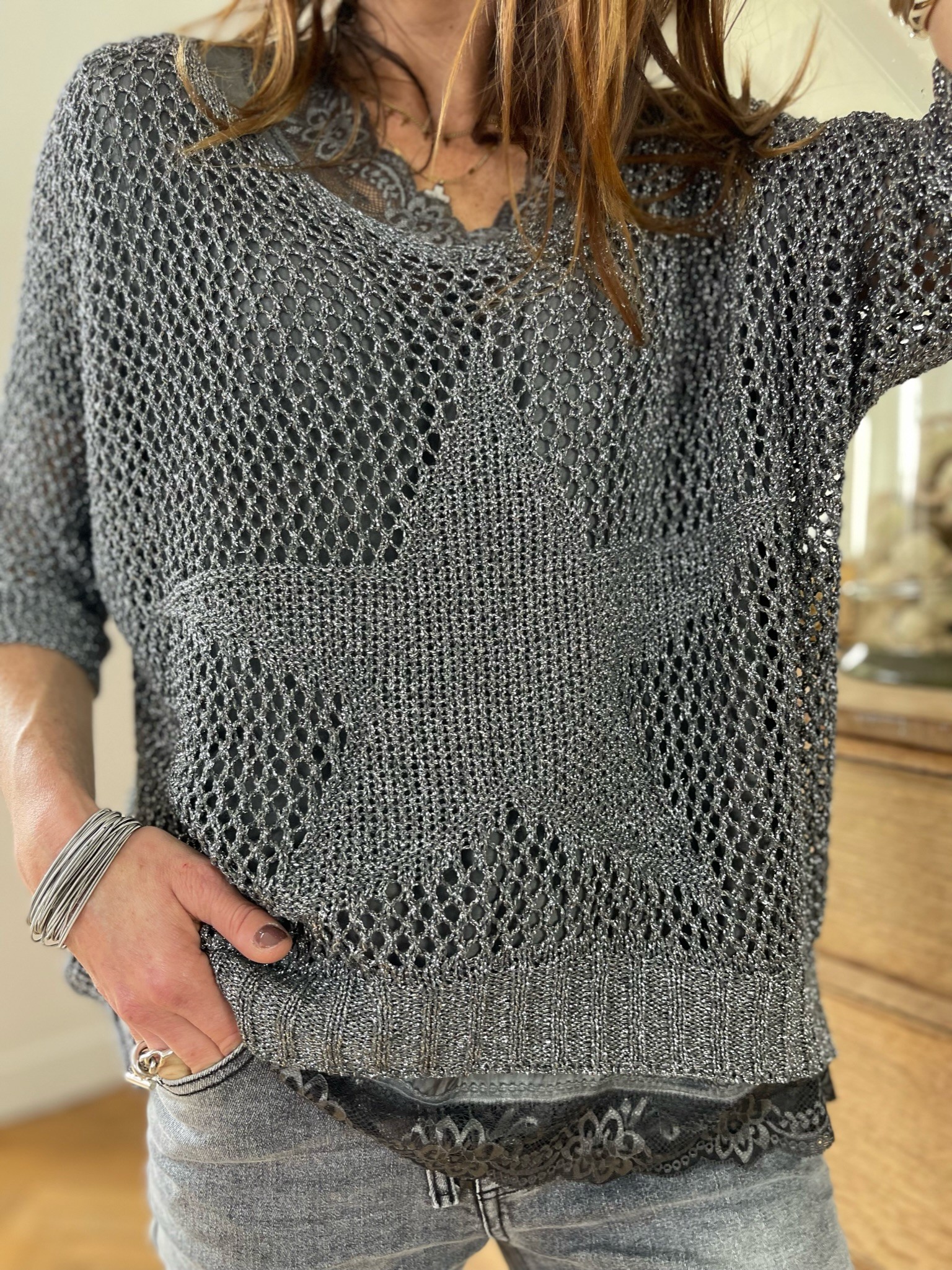 Pull maille ajourée grise