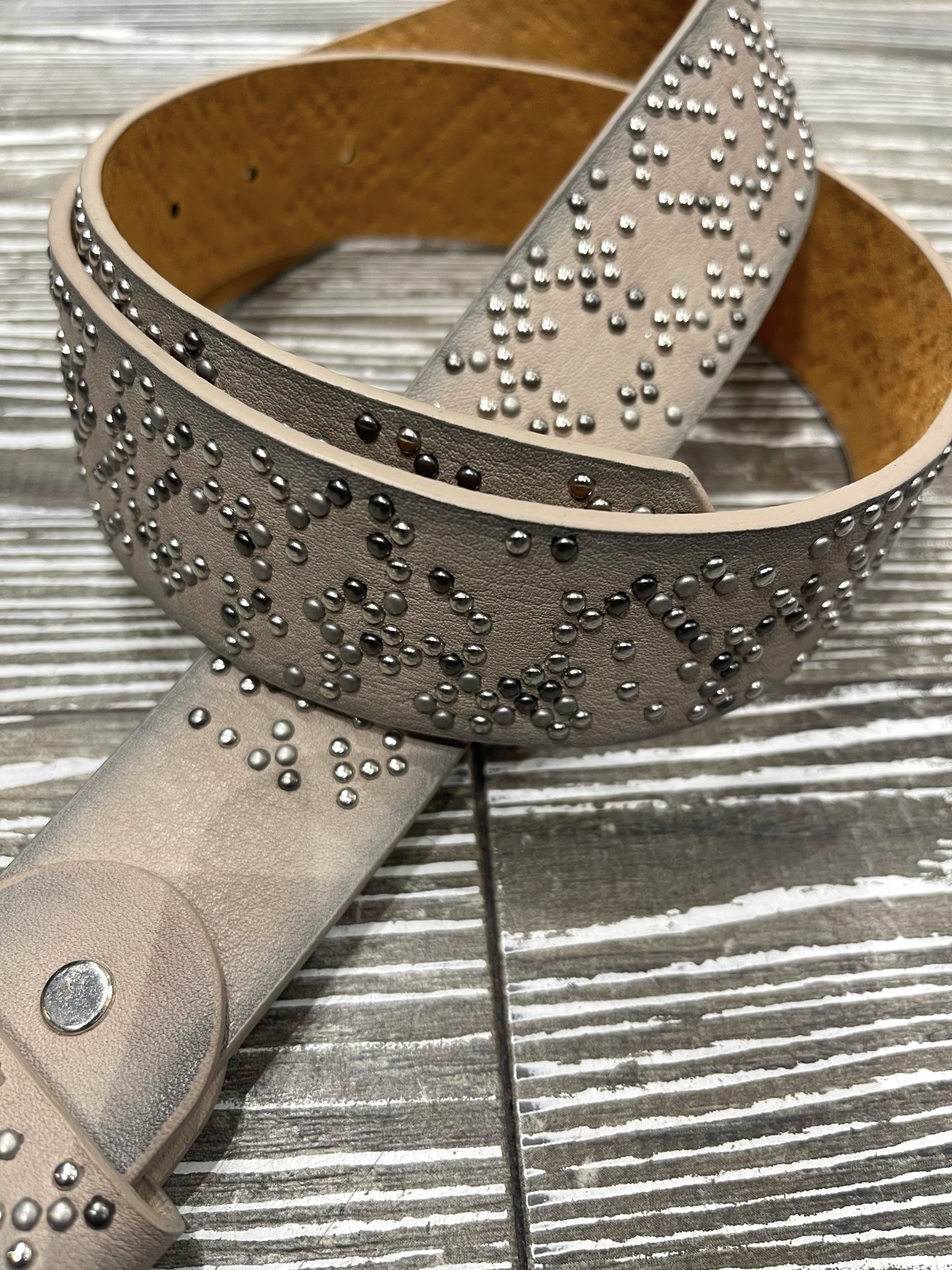 Ceinture petits clous taupe