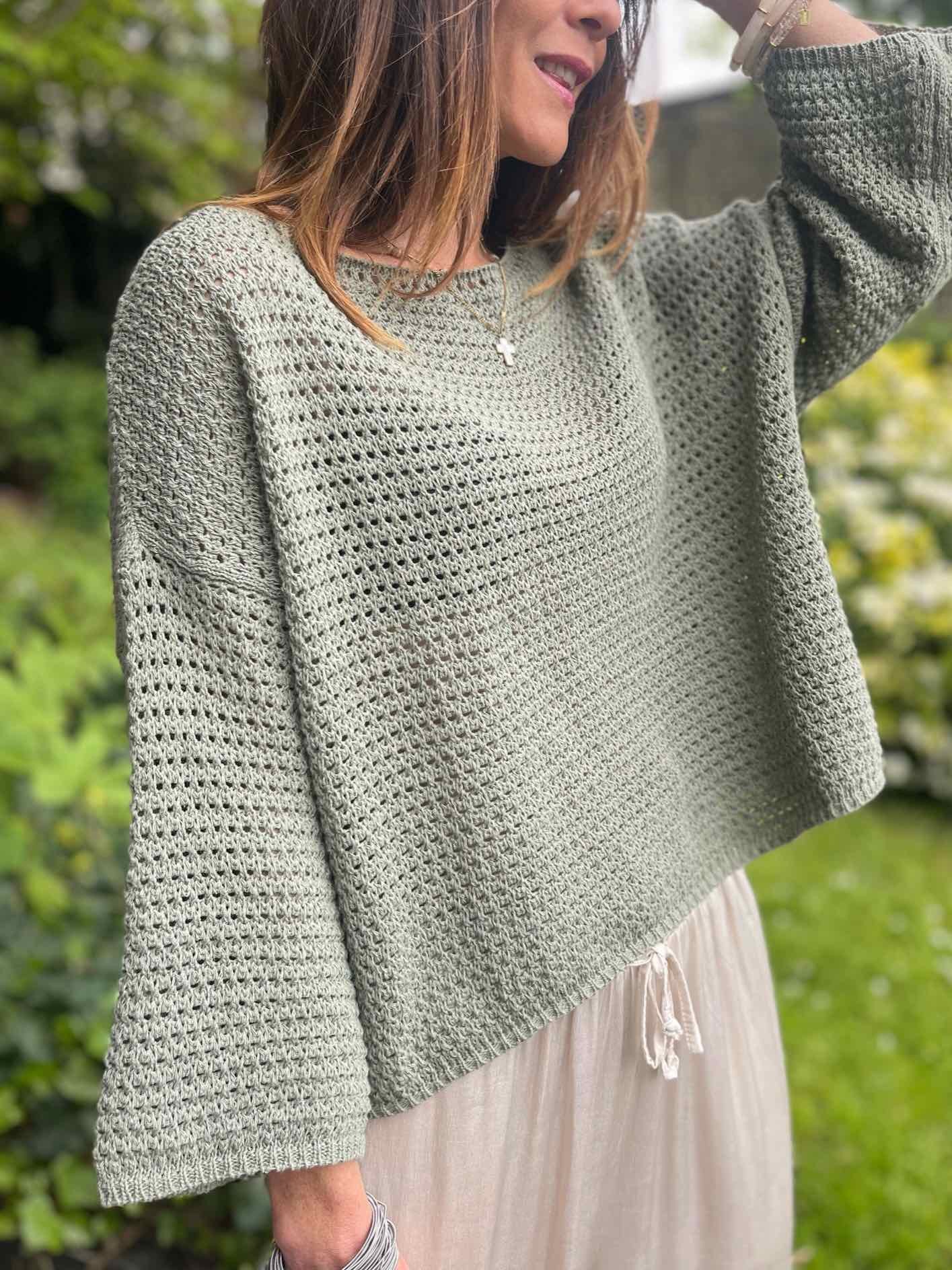 Pull crochet kaki