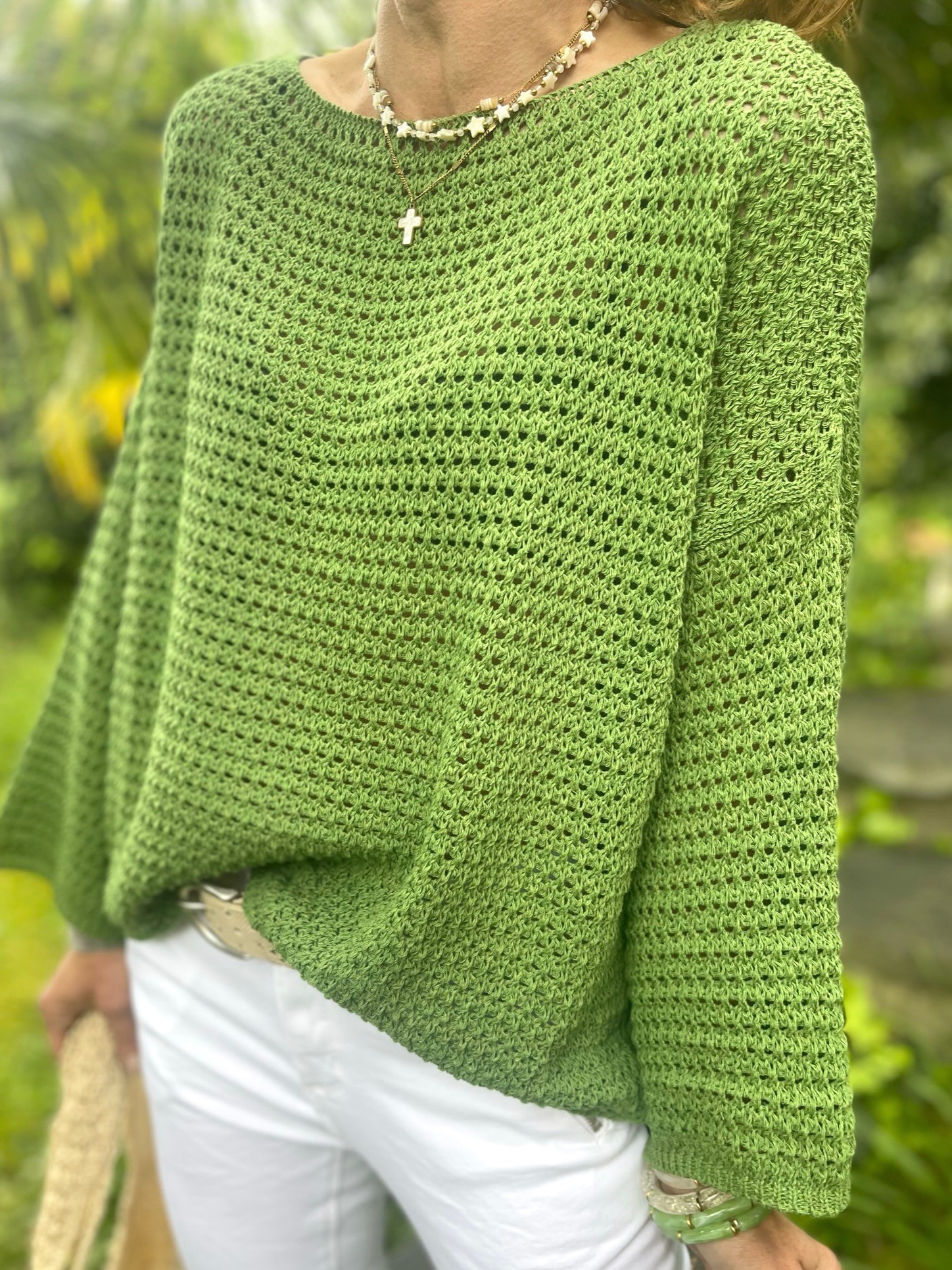 Pull crochet pistache